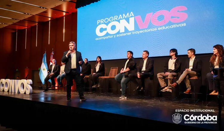Gobernador Martín Llaryora presenta el programa Con Vos para prevenir la deserción escolar en Córdoba