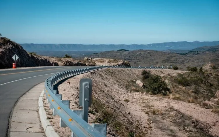 Obra de pavimentación de la Ruta 28, Camino de Los Gigantes, entre Punilla y Pocho