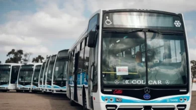 Conductores de ómnibus de Córdoba firmando el acuerdo salarial 2026