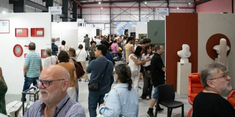 Escena del Mercado de Arte Contemporáneo 2026 en el Espacio UNMOL de Córdoba