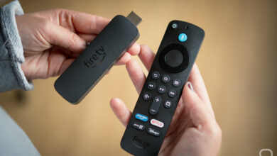 Captura de pantalla del menú de configuración de un Fire TV que muestra la opción de instalar apps de fuentes desconocidas