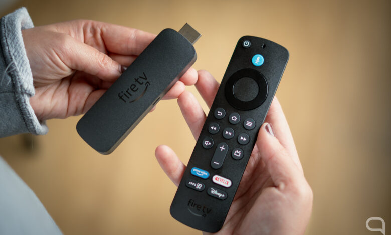 Captura de pantalla del menú de configuración de un Fire TV que muestra la opción de instalar apps de fuentes desconocidas