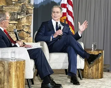Scott Bessent elogia al presidente argentino Javier Milei durante la cumbre del G20 en Asheville