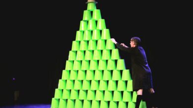Escena de la apertura del Festival Internacional de Teatro FIT Córdoba 2026 en el Teatro Real