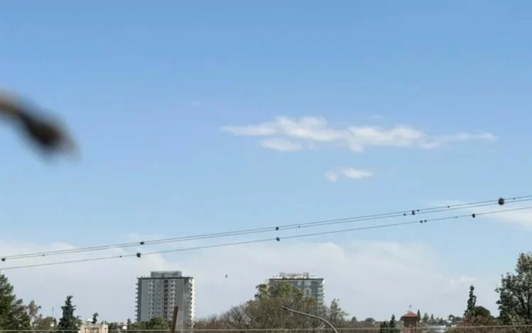 Cielo nublado con relámpagos sobre la provincia de Córdoba durante la alerta meteorológica de viernes.