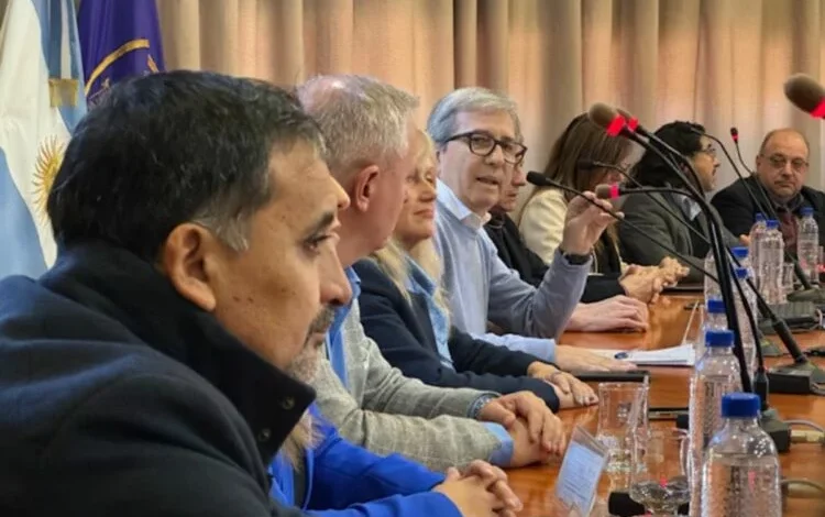 Reunión de rectores universitarios cordobeses con legisladores en la UNC