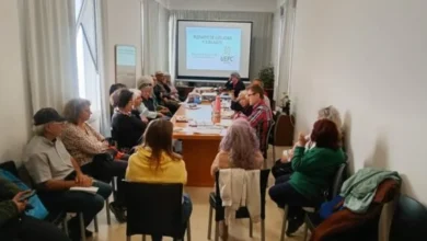 Jubilados docentes del UEPC Capital reunidos en el plenario