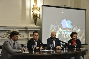 Fotografía de la Noche de los Teatros con salas y público en Córdoba