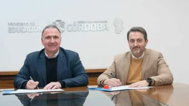 Firma del convenio entre el Ministerio de Educación y la Cámara de las Industrias Plásticas de Córdoba