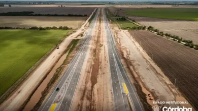 Gobernador Martín Llaryora durante la inauguración del nuevo tramo de la Autopista Ruta 19 en Córdoba