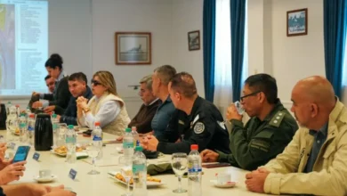 Reunión de autoridades en la FAdeA para planificar el operativo de seguridad de la visita papal