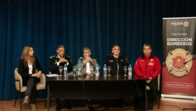 Niños y adolescentes participando en la capacitación de prevención de emergencias del programa Aprender para Proteger