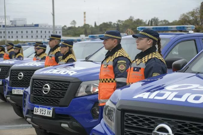 Policía Caminera realizando control de tránsito en la provincia de Córdoba
